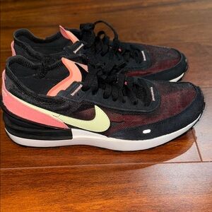 Nike Waffle One Shoes Womens Size 7.5 Black Sneakers